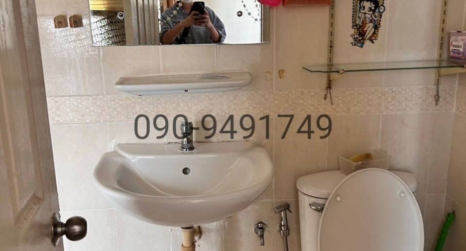 For rent 3 bedrooms townhouse in Bueng Kum, Bangkok