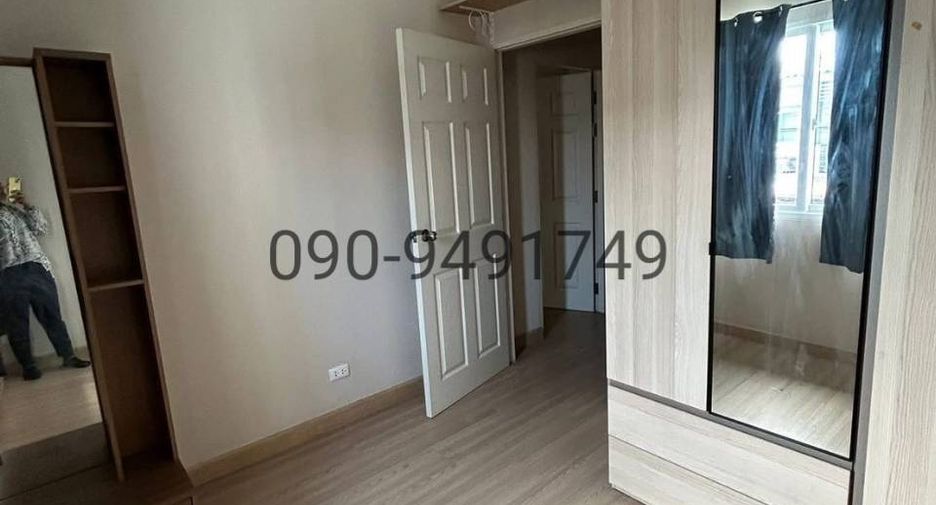For rent 3 bedrooms townhouse in Don Mueang, Bangkok