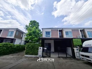 For sale 3 bedrooms townhouse in Pak Kret, Nonthaburi