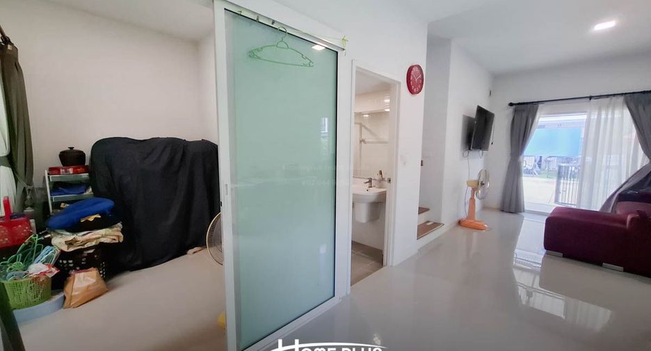 For sale 3 bedrooms townhouse in Pak Kret, Nonthaburi