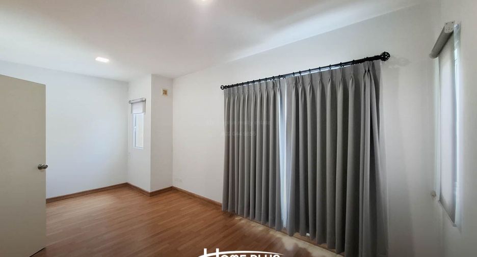 For sale 3 bedrooms townhouse in Pak Kret, Nonthaburi