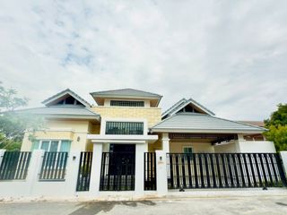 Villa en venta de 3 habitaciones en Bang Lamung, Chonburi