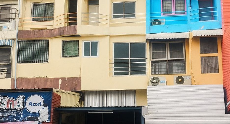 For sale 5 bedrooms retail Space in Bang Khen, Bangkok