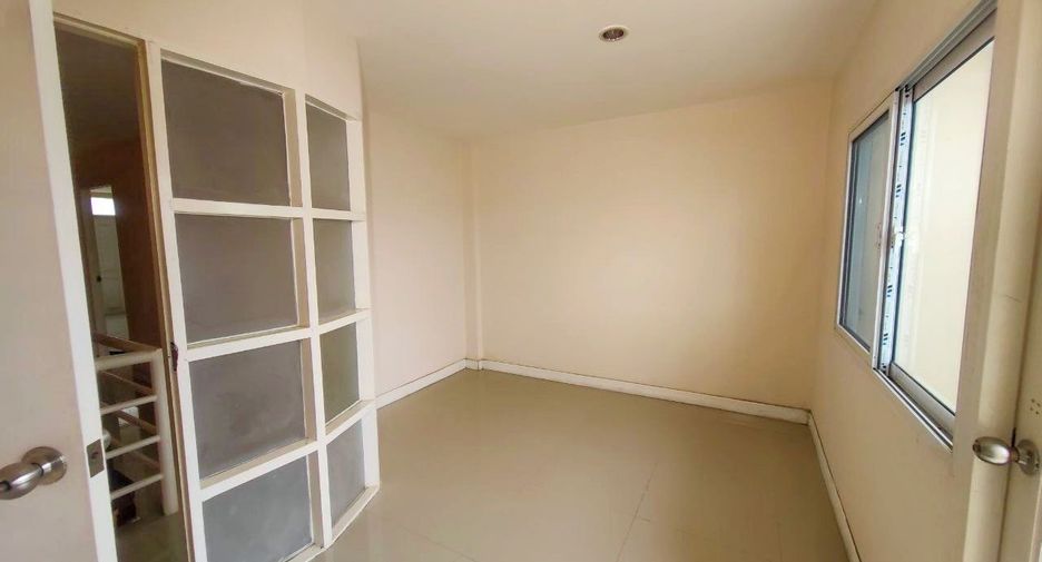 For sale 5 bedrooms retail Space in Bang Khen, Bangkok