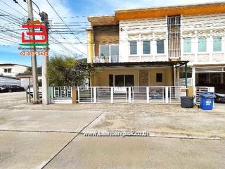 For sale 4 bedrooms townhouse in Sai Mai, Bangkok