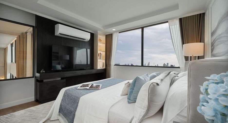 À vendre 3 chambres condo à Huai Khwang, Bangkok