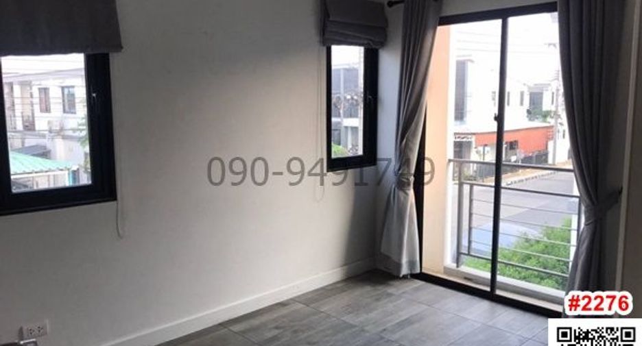For rent 2 bedrooms townhouse in Prawet, Bangkok