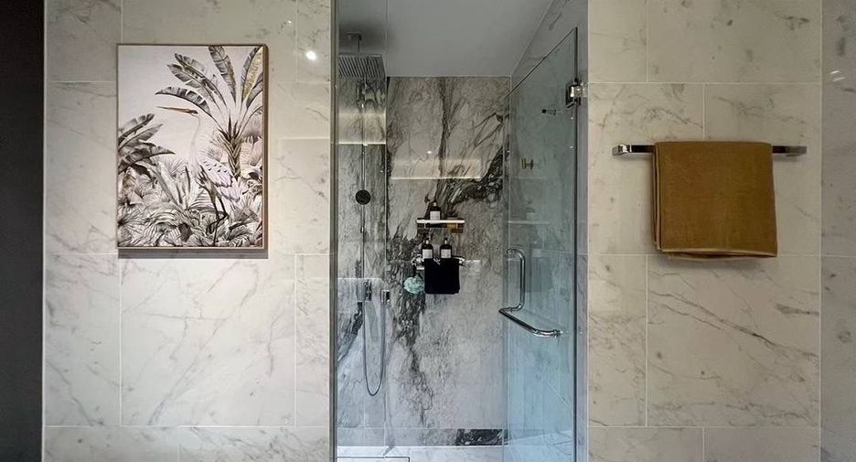For rent 1 bed condo in Pathum Wan, Bangkok
