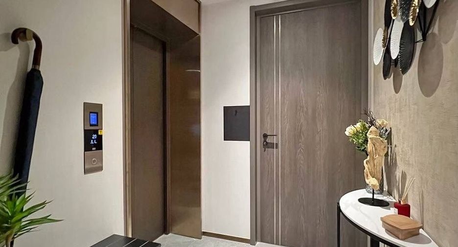 For rent 1 bed condo in Pathum Wan, Bangkok