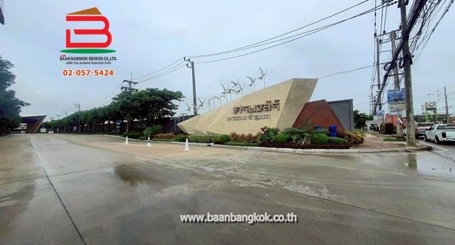 For sale 5 ベッドルーム house in Lam Luk Ka, Pathum Thani