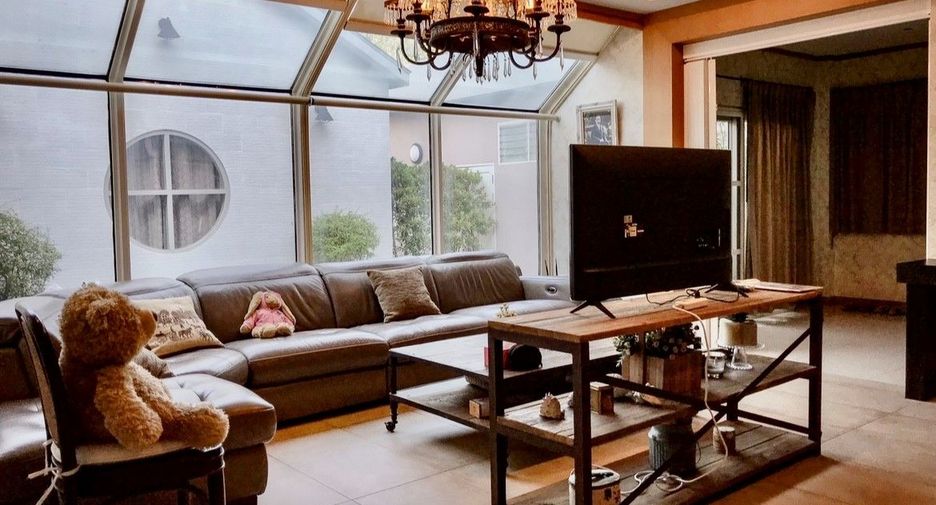 For rent 3 bedrooms house in Pak Kret, Nonthaburi