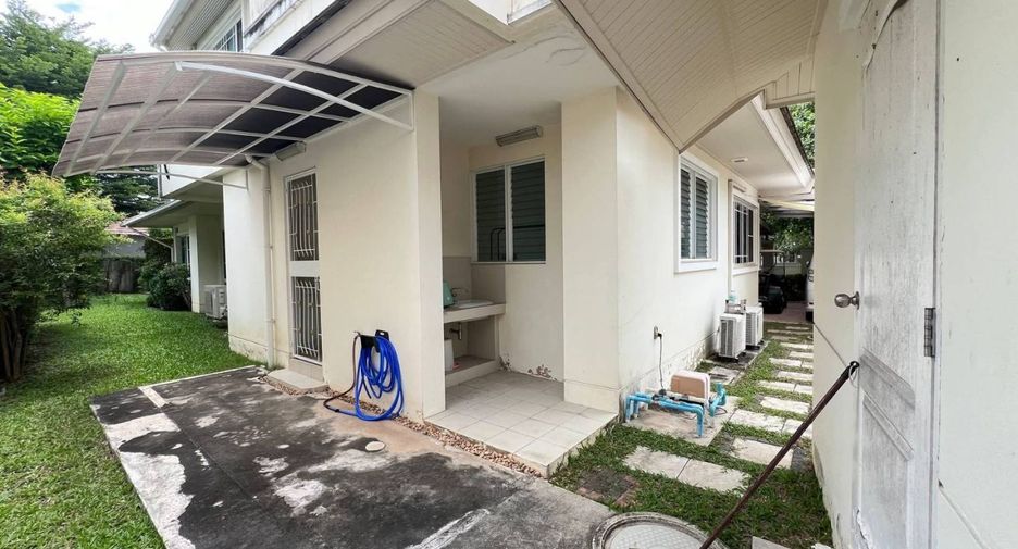 For sale 5 bedrooms house in Mueang Chiang Mai, Chiang Mai