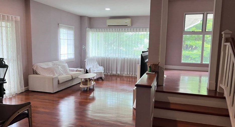 For sale 5 bedrooms house in Mueang Chiang Mai, Chiang Mai
