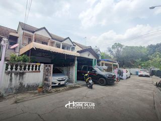 For sale 2 ベッドルーム townhouse in Chom Thong, Bangkok