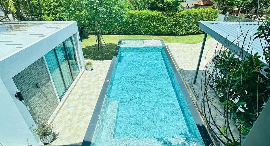 For rent 5 bedrooms villa in San Sai, Chiang Mai