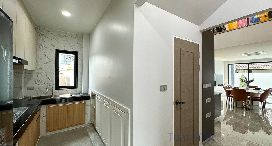 For rent and for sale 4 bedrooms villa in Hang Dong, Chiang Mai