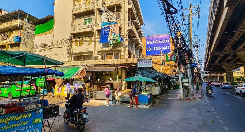 À vendre local commercial à Bang Kapi, Bangkok