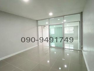 Reihenhaus zur Miete mit 3 Zimmer in Bueng Kum, Bangkok