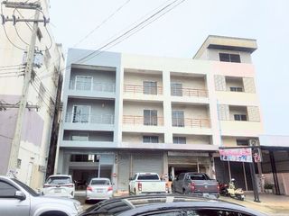 For sale 3 bed retail Space in Krathum Baen, Samut Sakhon