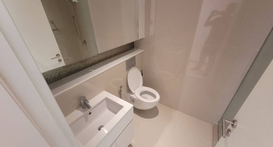 Condo en alquiler de 2 habitaciones en Watthana, Bangkok