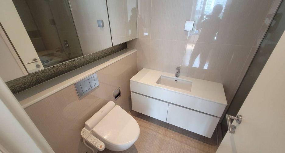 Condo en alquiler de 2 habitaciones en Watthana, Bangkok