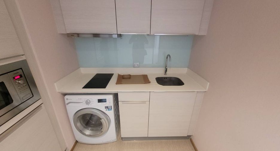 Condo en alquiler de 2 habitaciones en Watthana, Bangkok
