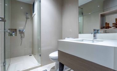 For sale 2 bed condo in Watthana, Bangkok