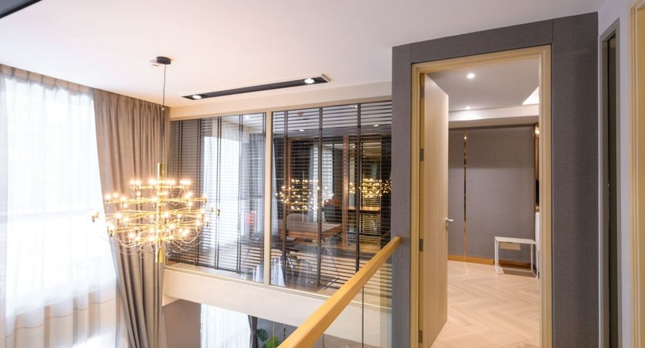 For sale 2 bedrooms condo in Watthana, Bangkok
