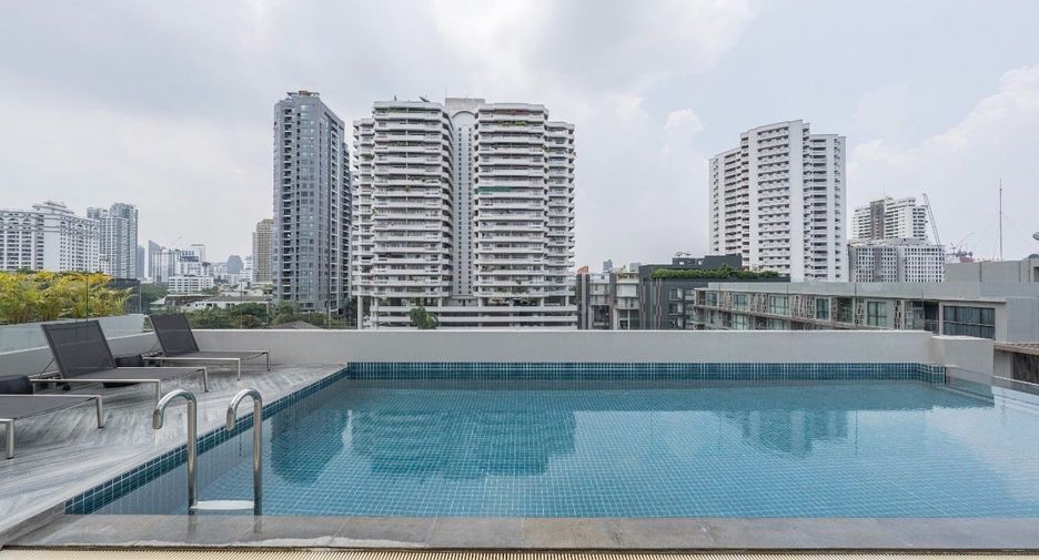 For sale 2 bedrooms condo in Watthana, Bangkok