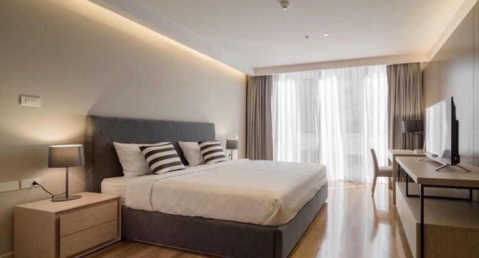 Condo en alquiler de 3 habitaciones en Khlong Toei, Bangkok
