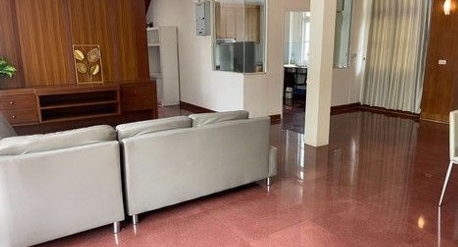 Haus zur Miete mit 4 Zimmer in Thanyaburi, Pathum Thani