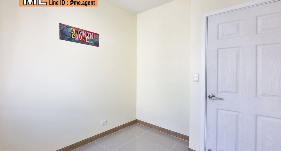 For rent 3 bedrooms townhouse in Suan Luang, Bangkok
