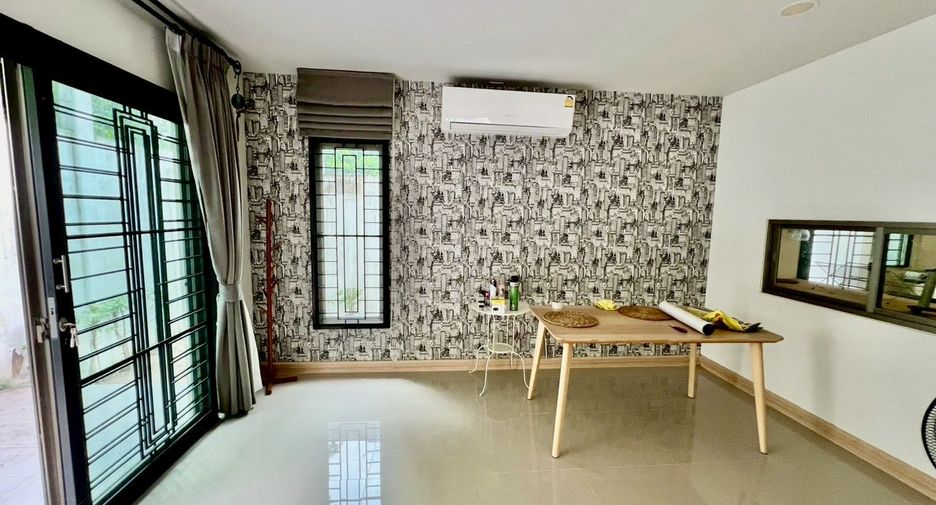Haus zum Kauf mit 3 Zimmer in Ban Chang, Rayong
