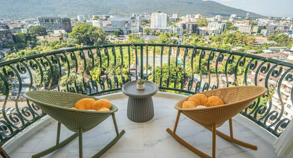 For rent 3 bedrooms condo in Mueang Chiang Mai, Chiang Mai