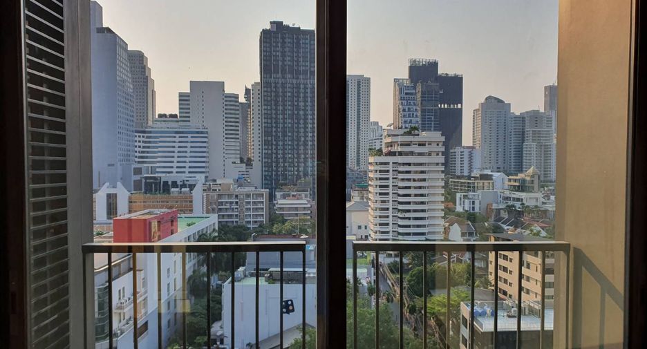 For sale 1 bed condo in Watthana, Bangkok
