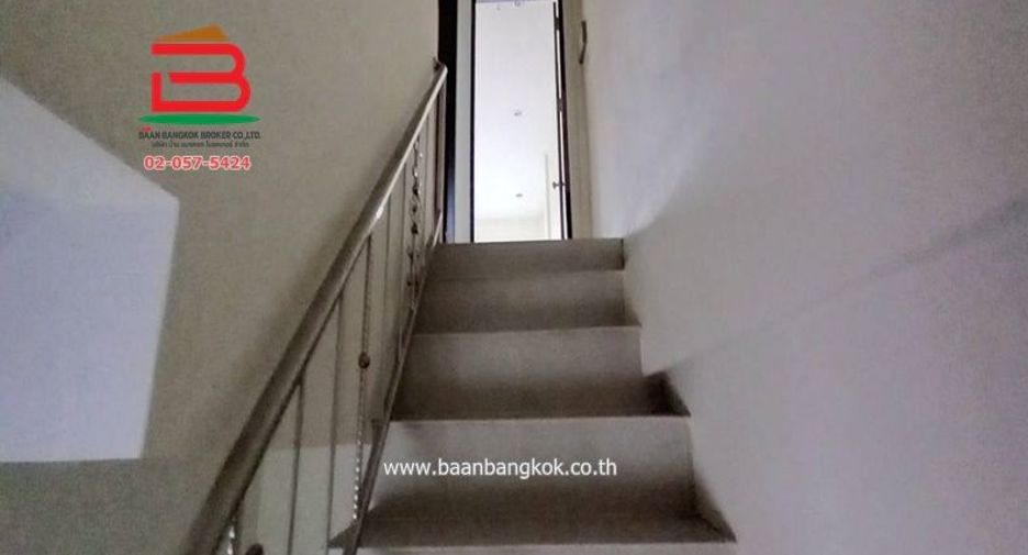出售 8 卧室 联排别墅 在 Bang Lamung, Chon Buri
