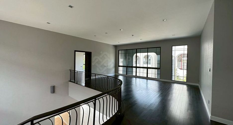 À vendre 5 chambres maison à Khan Na Yao, Bangkok