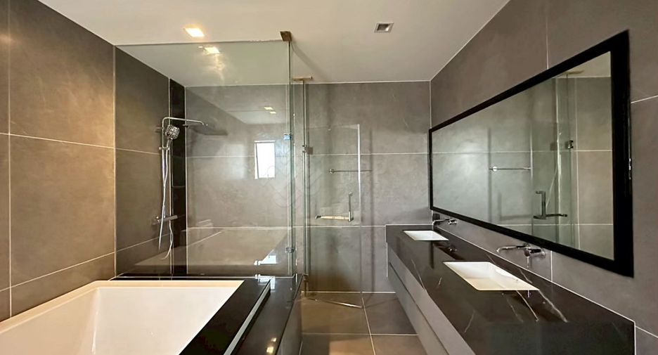 À vendre 5 chambres maison à Khan Na Yao, Bangkok