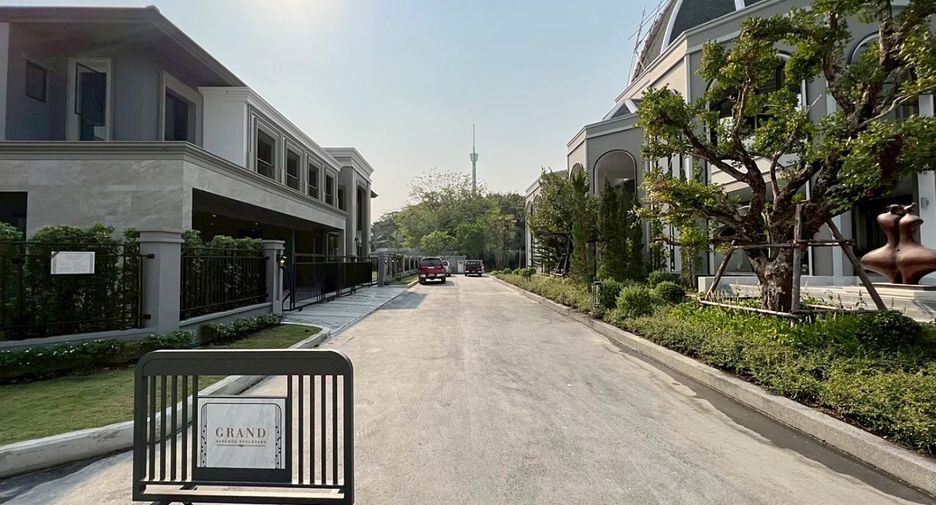 À vendre 5 chambres maison à Khan Na Yao, Bangkok