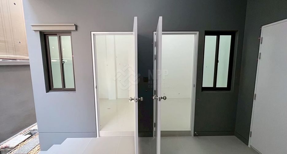 À vendre 5 chambres maison à Khan Na Yao, Bangkok