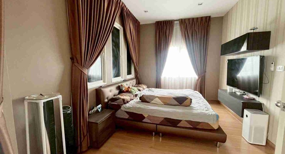 Reihenhaus zum Kauf mit 4 Zimmer in Lat Krabang, Bangkok