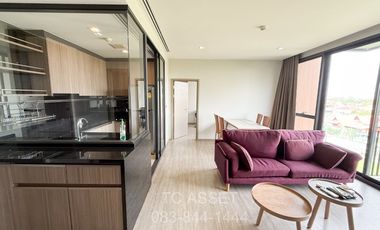 Condo en alquiler de 2 habitaciones en Suan Luang, Bangkok