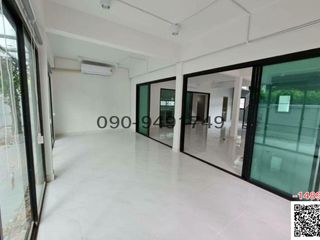 出租 3 卧室 商业空间 在 Lat Phrao, 曼谷