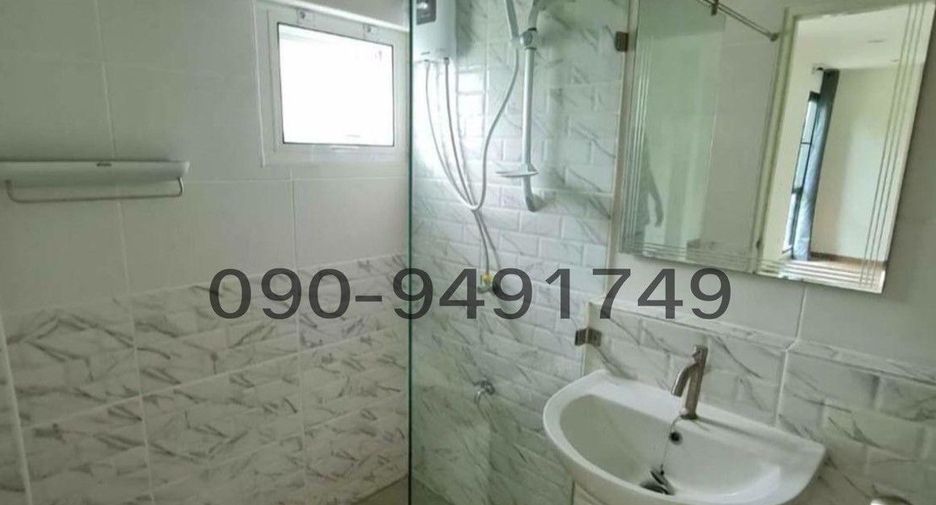 For rent 3 bedrooms retail Space in Lat Phrao, Bangkok