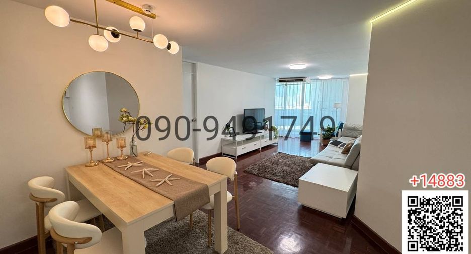 For rent 2 bedrooms condo in Watthana, Bangkok