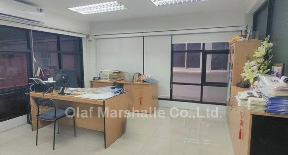 Oficina en venta de 4 habitaciones en Bang Khun Thian, Bangkok