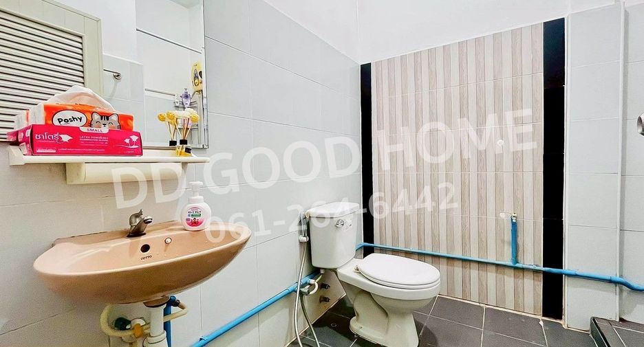 For sale 3 bedrooms townhouse in Thanyaburi, Pathum Thani