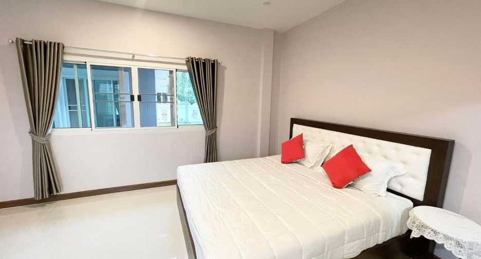 Villa en alquiler de 5 habitaciones en San Sai, Chiang Mai