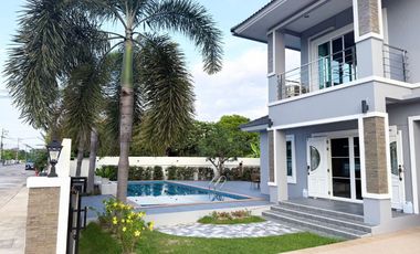 For rent 5 bedrooms villa in San Sai, Chiang Mai