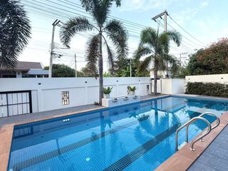 Villa en alquiler de 5 habitaciones en San Sai, Chiang Mai